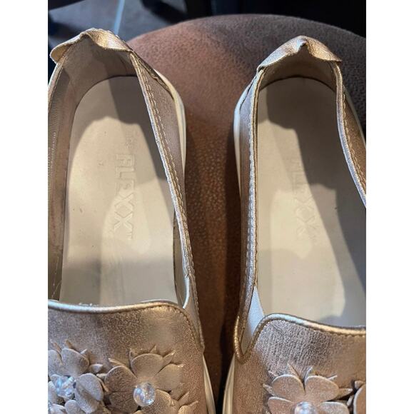 Flexx sneak blossom sneakers size 8 metallic blush - Picture 11 of 15